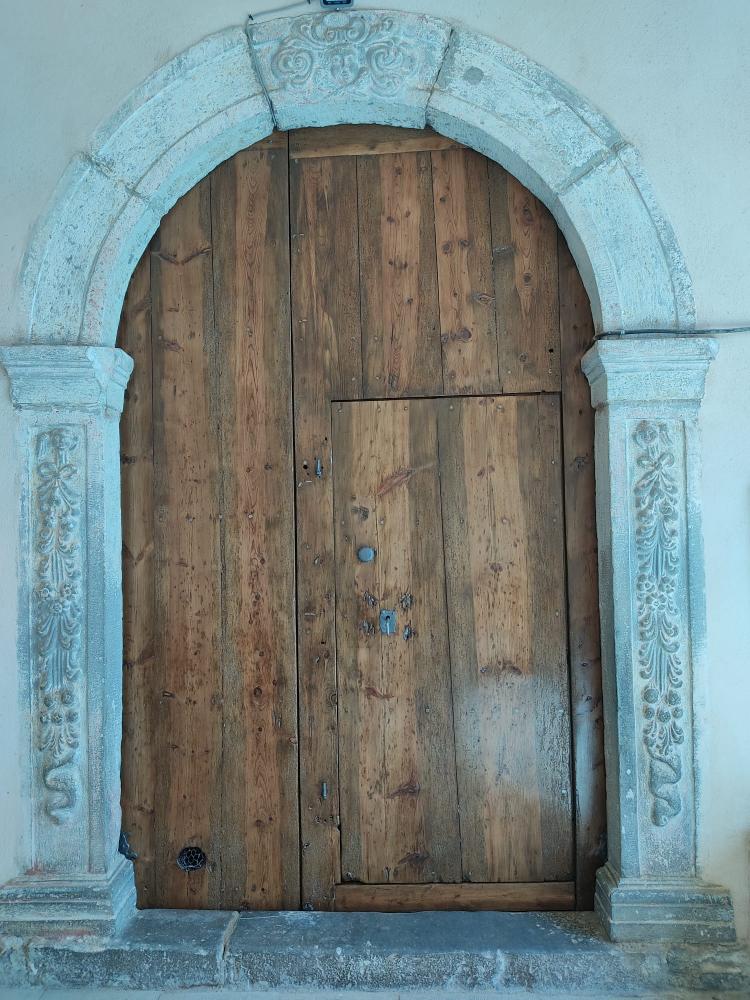 Imagen RESTAURACIÓN PUERTA IGLESIA SAN MIGUEL ARCANGEL.